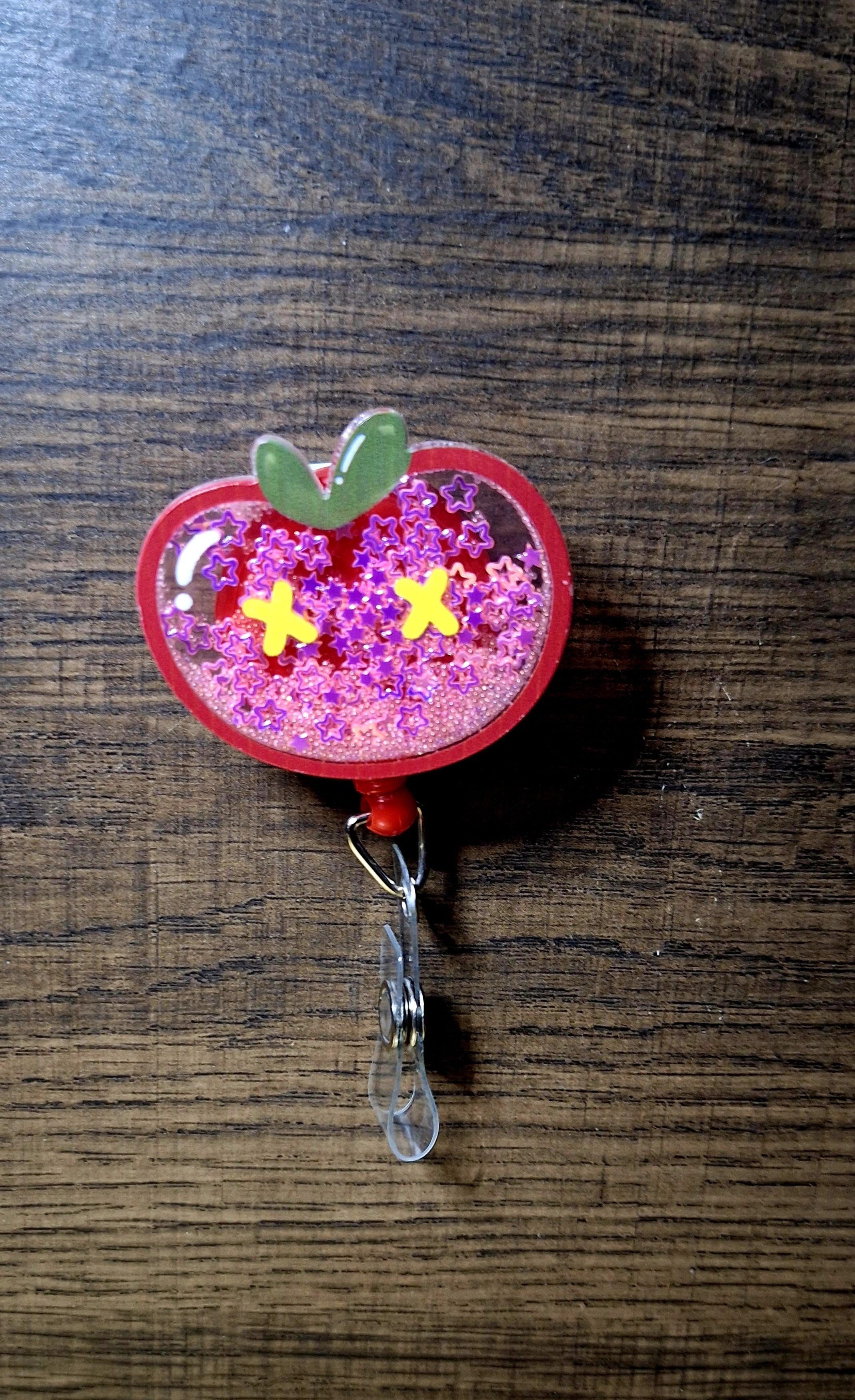 Juicy Apple (Badge Reel/Shaker)