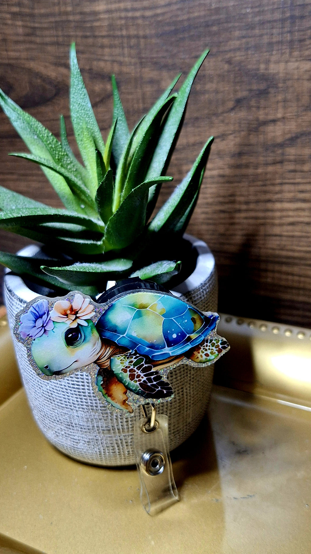 Sea Turtle {Badge Reel)