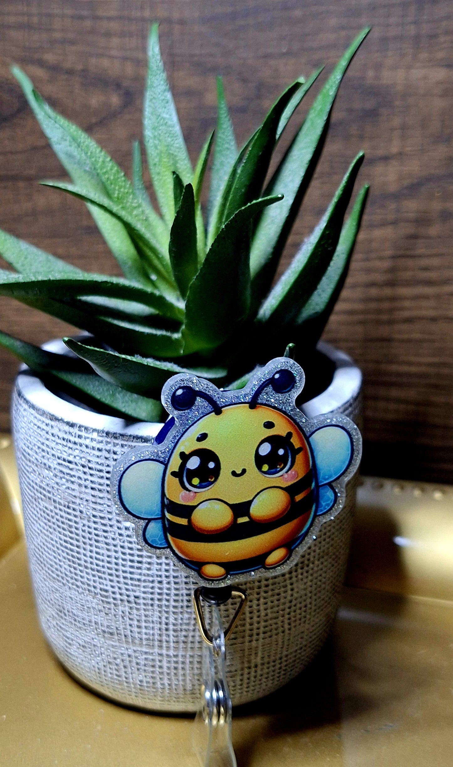 Buzzing Bee ( Badge Reel)