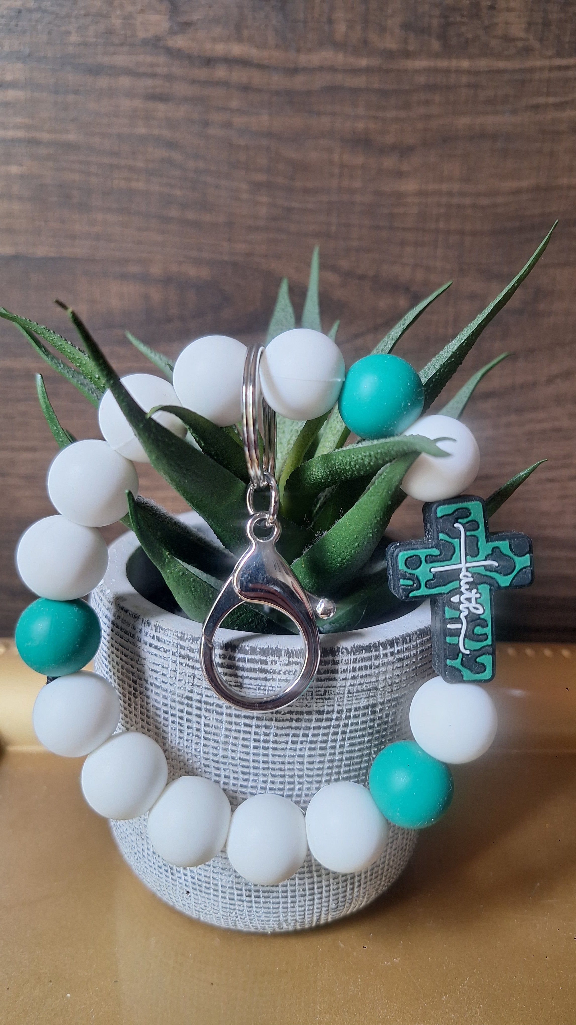 Faith (Wristlet Keychain)