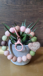 MaMa (Wristlet Keychain)