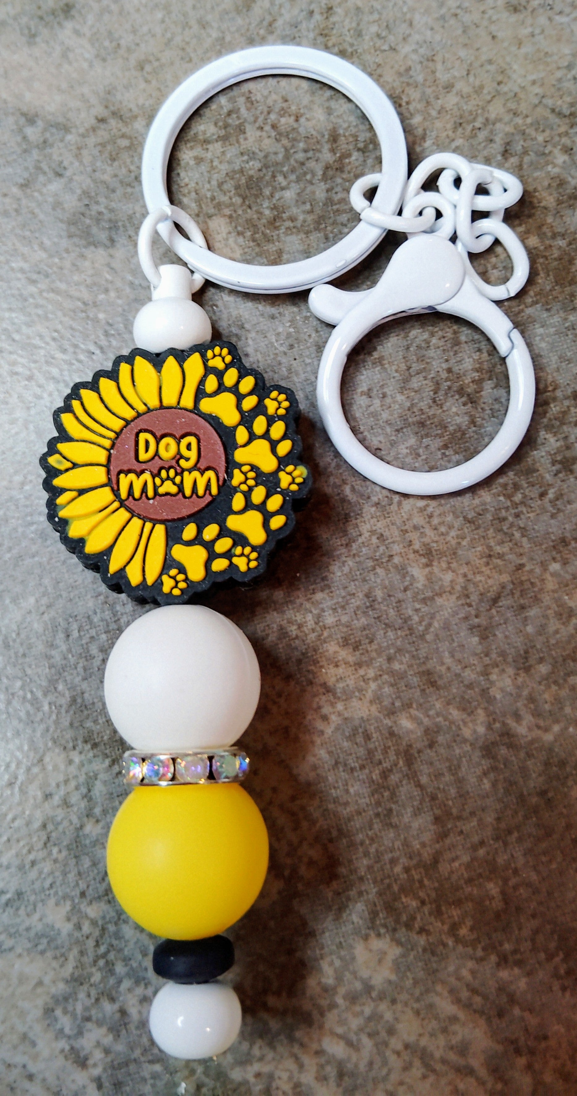 The Paws of Momma's Sunflower (KB)