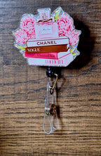 Chanel, Vogue, Christian Dior, L'officiel (Badge Reel)