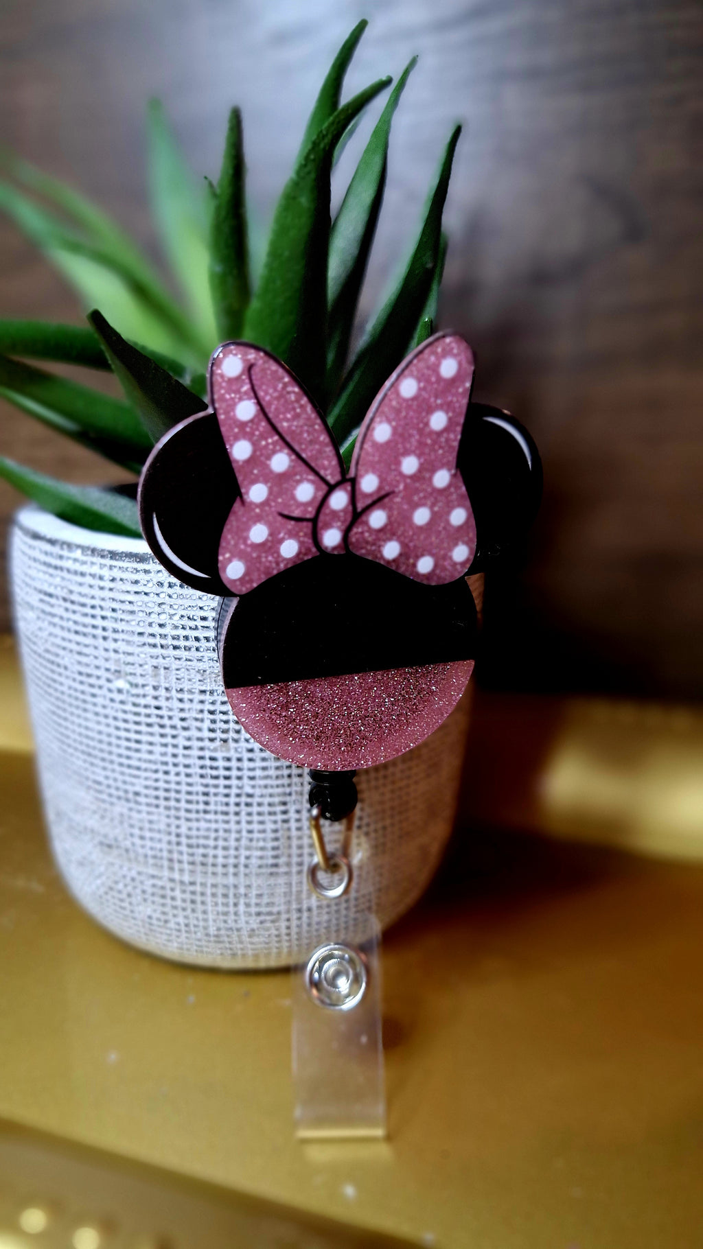 Minnie Mouse Head ( Badge Reel)